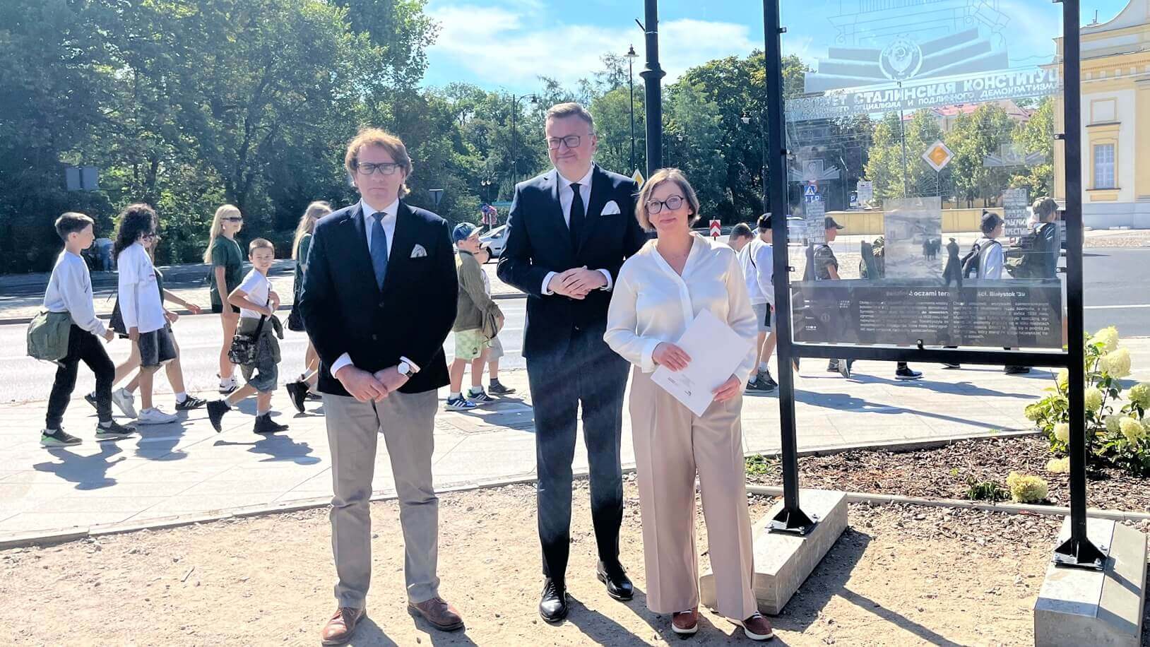 Tragedia niemieckiej i sowieckiej okupacji na zdjęciach sprzed 80 lat - w centrum miasta