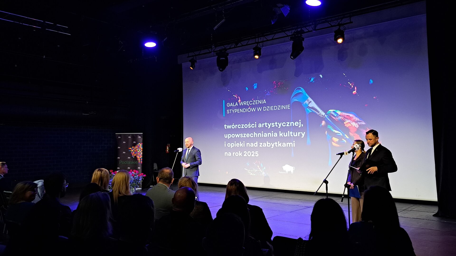 Ponad 40 artystów ze stypendiami marszałka województwa podlaskiego