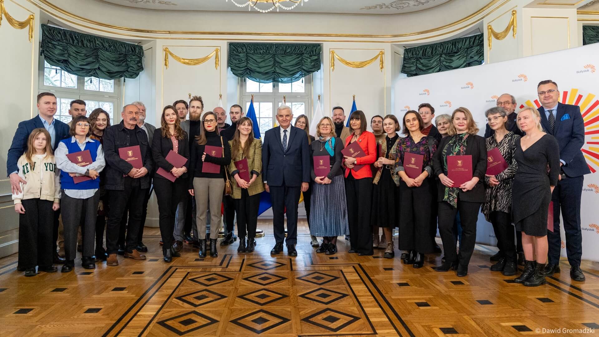 30 osób odebrało stypendia artystyczne prezydenta Białegostoku