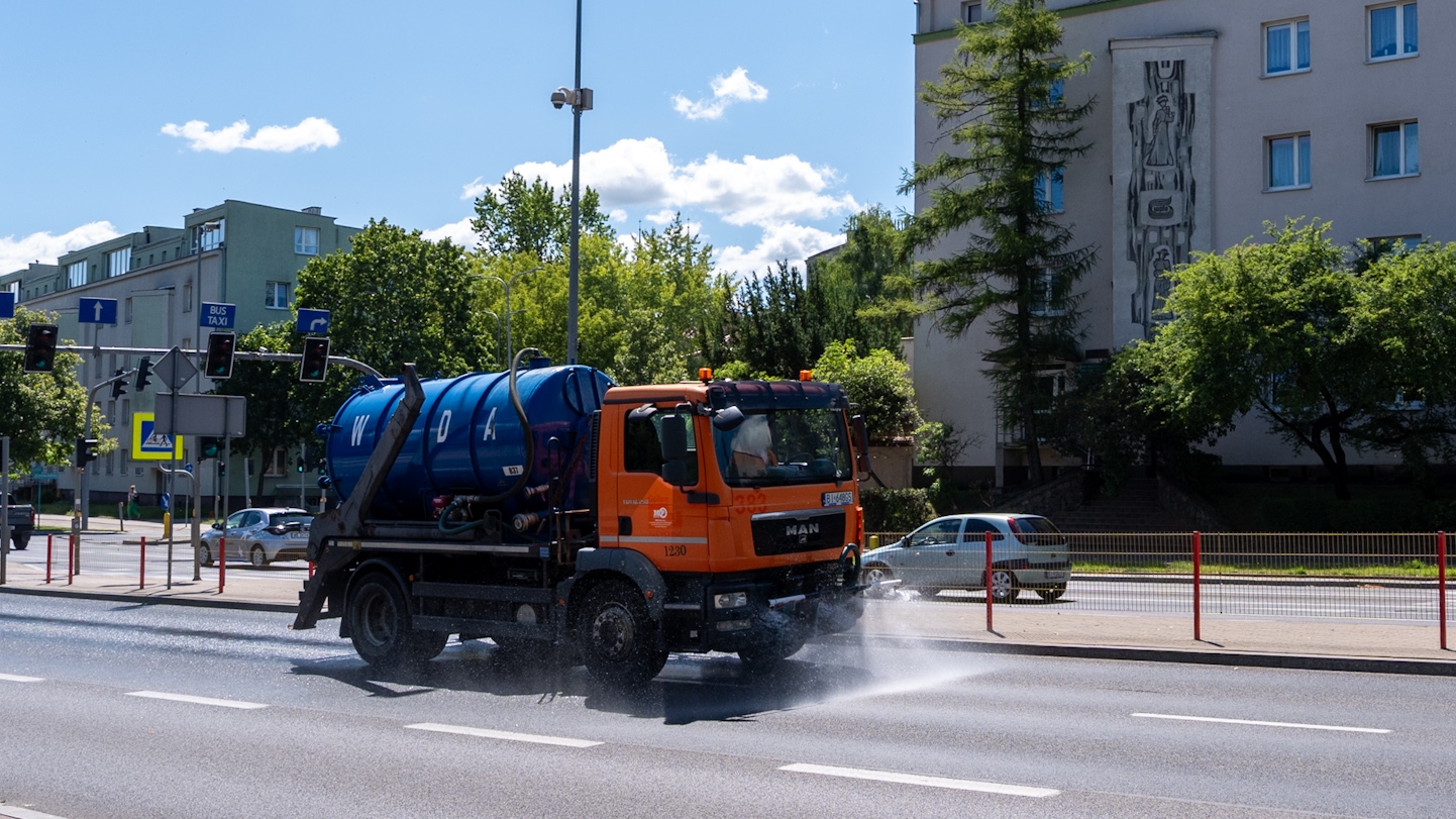 Białystok wykorzystuje wodę z basenu do walki z upałem
