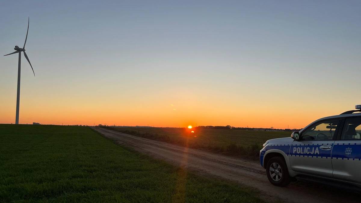 Nastoletni "alpiniści" zatrzymani przez policję. Chcieli zdobyć turbinę wiatrową