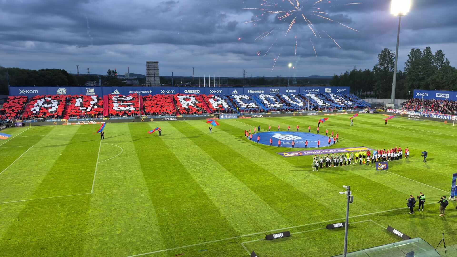 Jagiellonia wygrywa na boisku lidera! Pululu bohaterem meczu