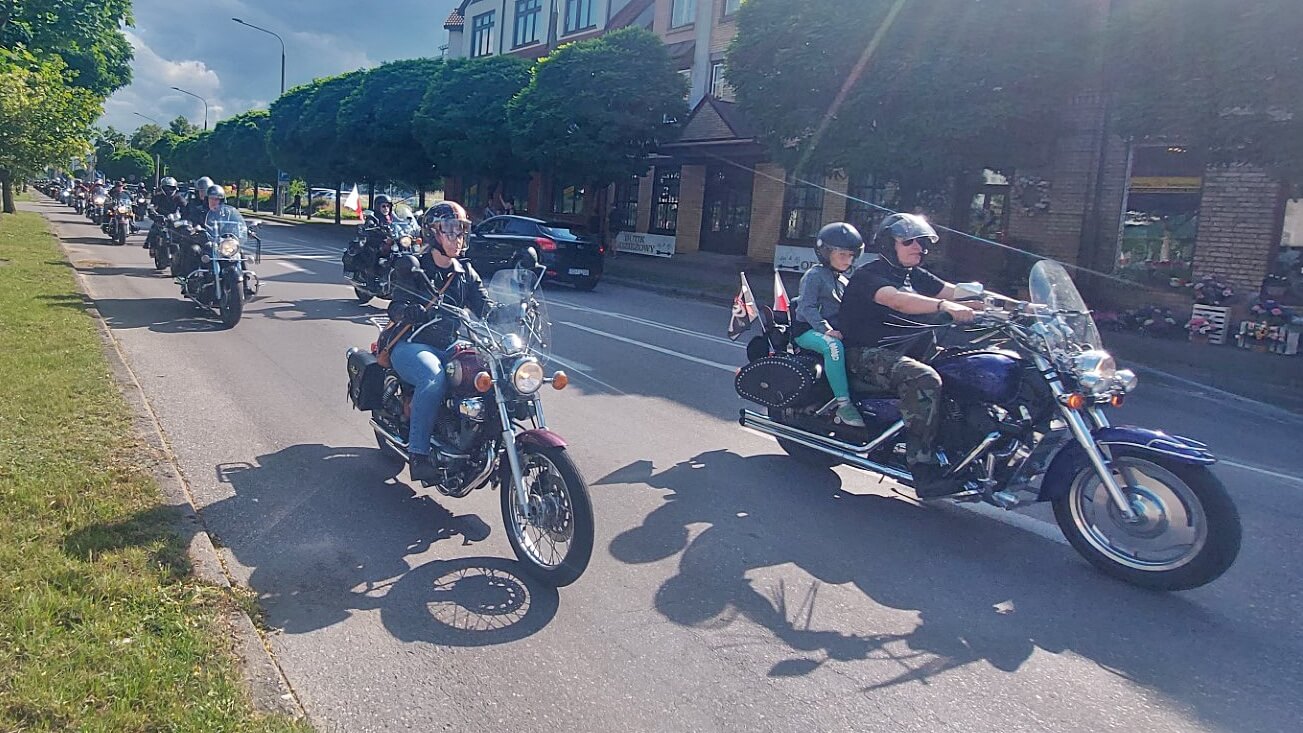 Uriah Heep i parada motocykli na deser bluesowego festiwalu