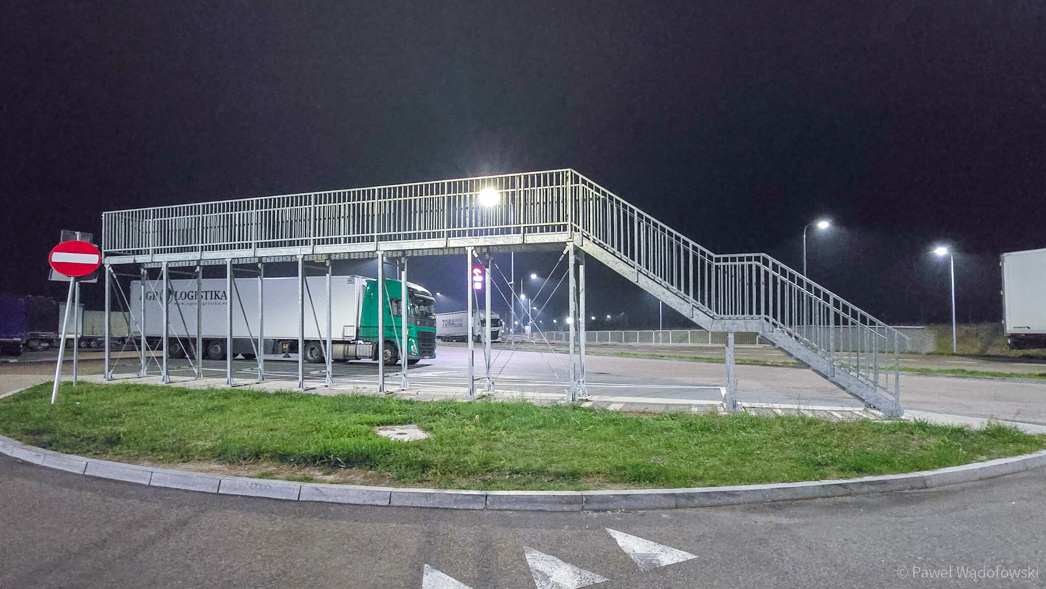 Rampy do odśnieżania ciężarówek stanęły na S61