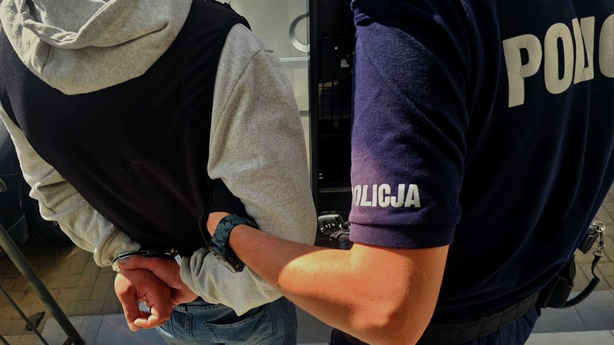 Z drogerii na komisariat. 43-latek ukradł kosmetyki, został zatrzymany przez dzielnicową