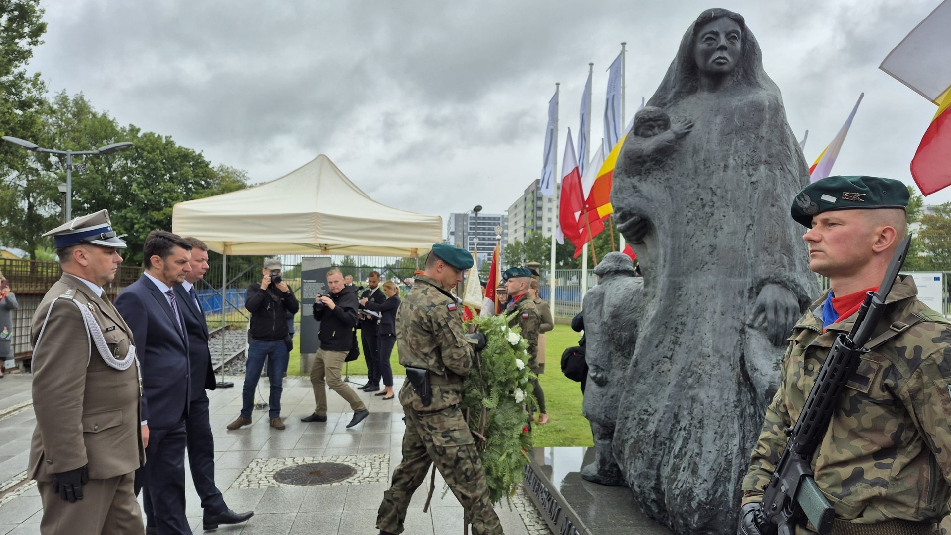Białystok pamięta o zesłańcach. Obchody 85. rocznicy deportacji na Sybir [zdjęcia]