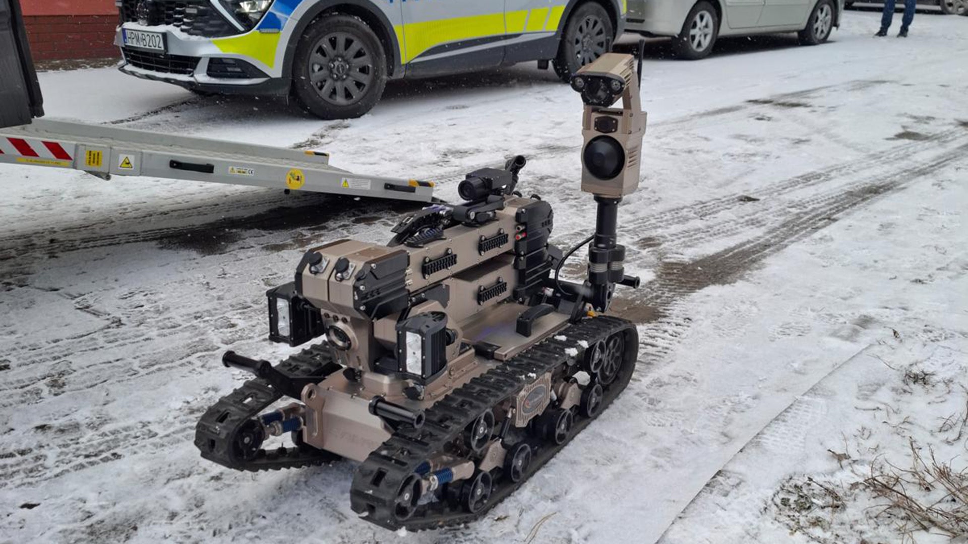 To nie były materiały wybuchowe, ale upewnienie się wymagało kilku godzin pracy