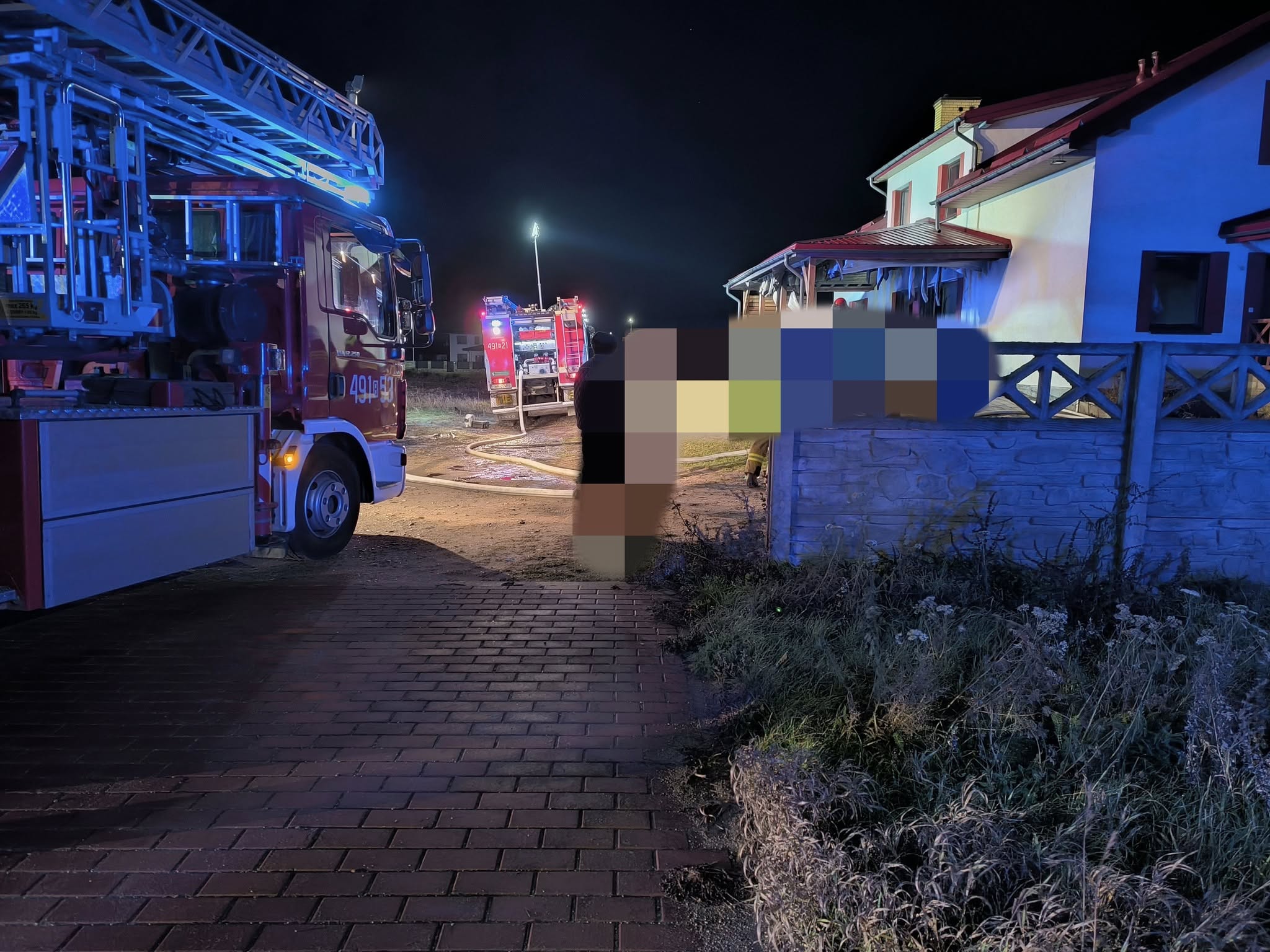 Pożar w Wysokiem Mazowieckiem - trzy osoby trafiły do szpitala