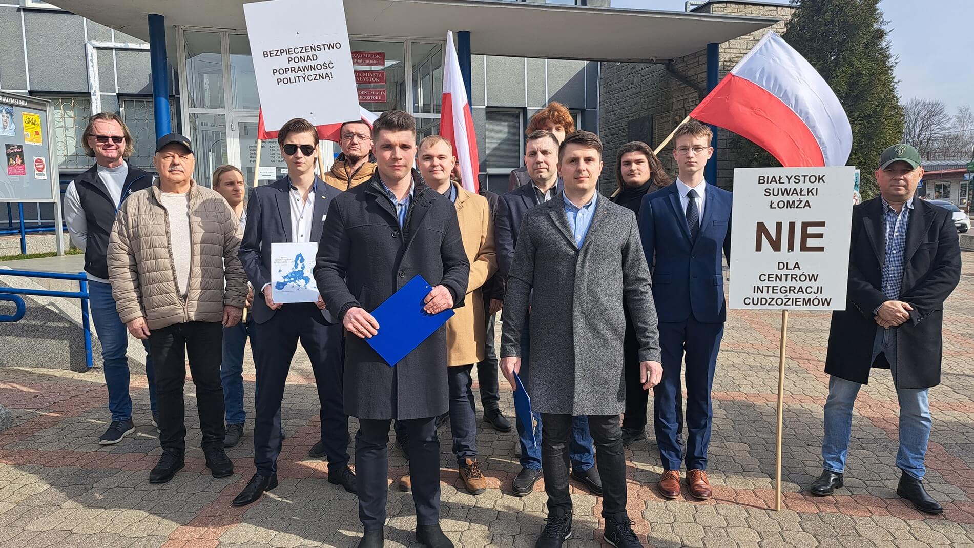 Konfederacja protestuje i pyta prezydenta Truskolaskiego o Centrum Integracji Cudzoziemców