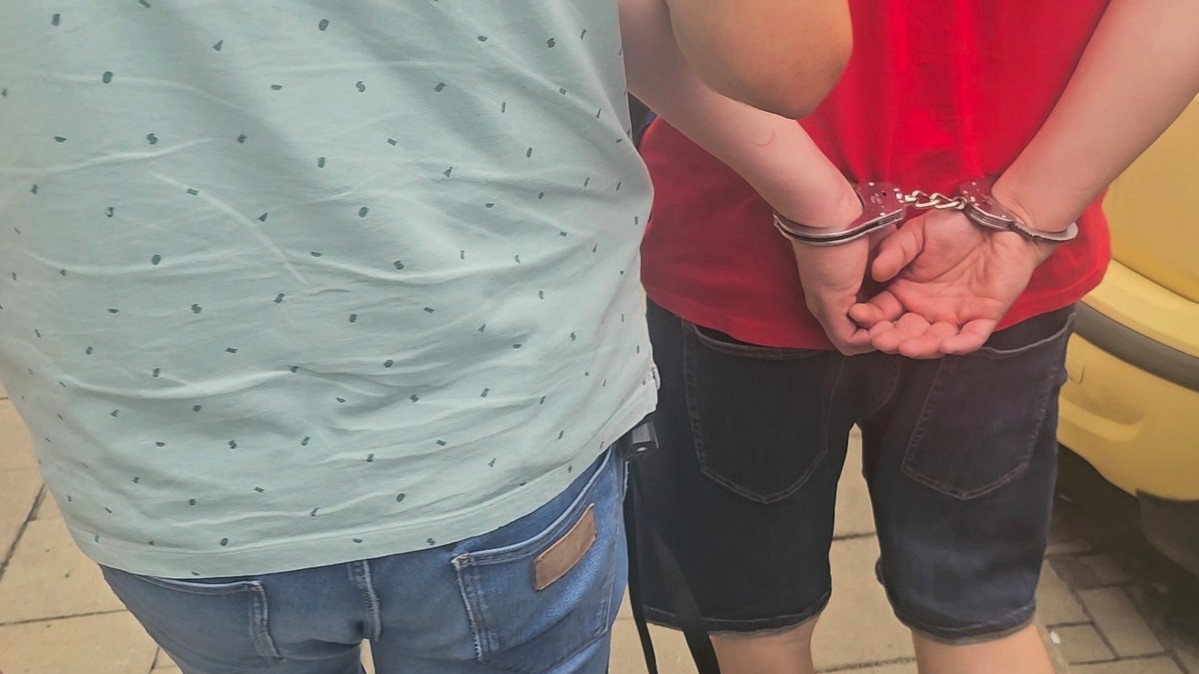 Usłyszał prokuratorski zarzut wprowadzania do obrotu znacznej ilości narkotyków - grozi mu do 12 lat więzienia