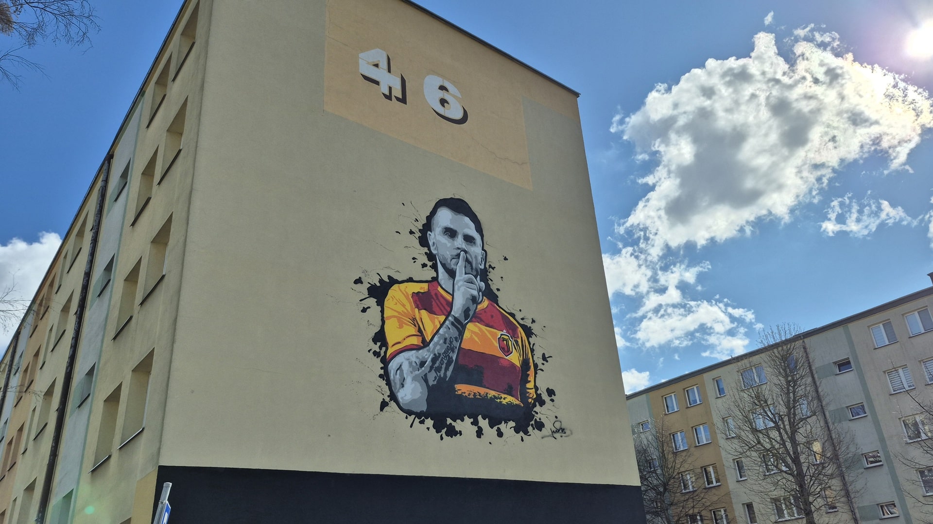 Legenda Jagiellonii doczekała się muralu na jednym z bloków