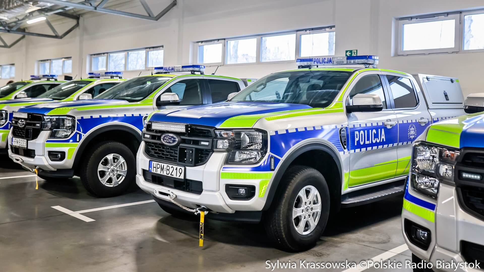 61 nowych radiowozów za ponad 15 mln zł trafiło do podlaskiej policji [zdjęcia]