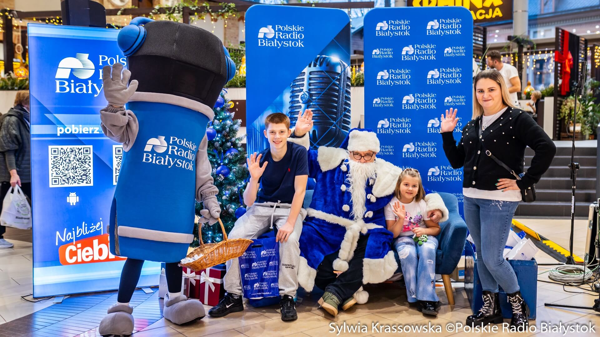 Świąteczna AKCJA APLIKACJA w Galerii Alfa, 5.12.2025, fot. Sylwia Krassowska
