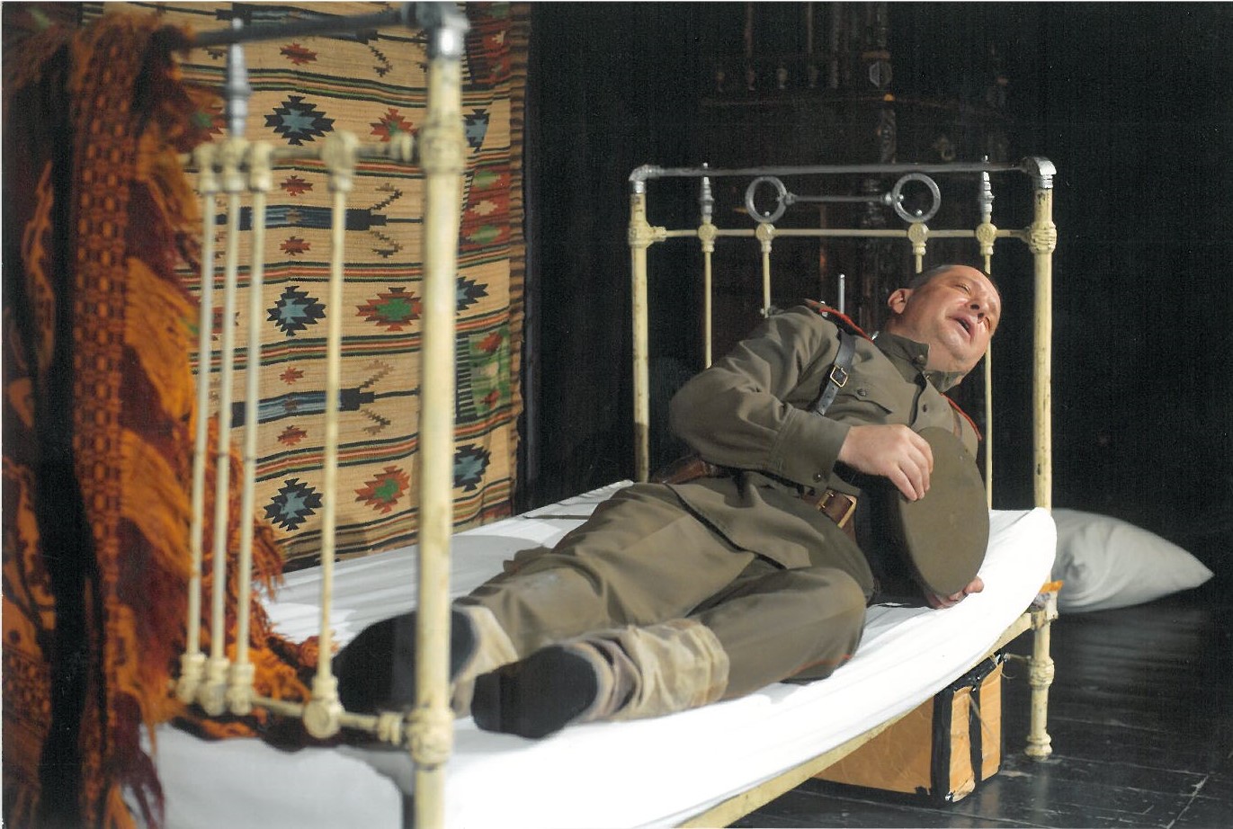 Spektakle live w internecie i streaming setu Dtekka - kultura przenosi się do sieci [linki]