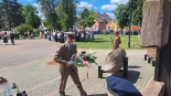 Złożenie kwiatów przed Pomnikiem Sybiraka, fot. Adam Dąbrowski