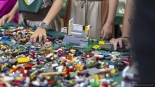 Zbudujmy z Lego zamek Chrobrego - nietypowa lekcja historii w szkole w Puchałach, 25.06.2025, fot. Paweł Wądołowski