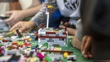 Zbudujmy z Lego zamek Chrobrego - nietypowa lekcja historii w szkole w Puchałach, 25.06.2025, fot. Paweł Wądołowski