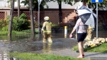 Zalane ulice w Łomży po gwałtownym deszczu, 19.07.2025, fot. Paweł Wądołowski
