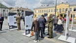 Wernisaż edukacyjnej wystawy plenerowej "...I nigdy nie wrócili do domu" w Suwałkach, 10.06.2025, fot. Areta Topornicka