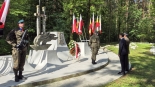 Wojewoda podlaski i żołnierze upamiętnili białostoczan, którzy w lipcu 1943 r. zginęli z rąk hitlerowców, 15.07.2025, fot. Marcin Gliński