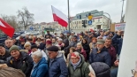 Protest przeciwko utworzeniu centrum integracji cudzoziemców w Suwałkach, 26.03.2025, fot. Areta Topornicka